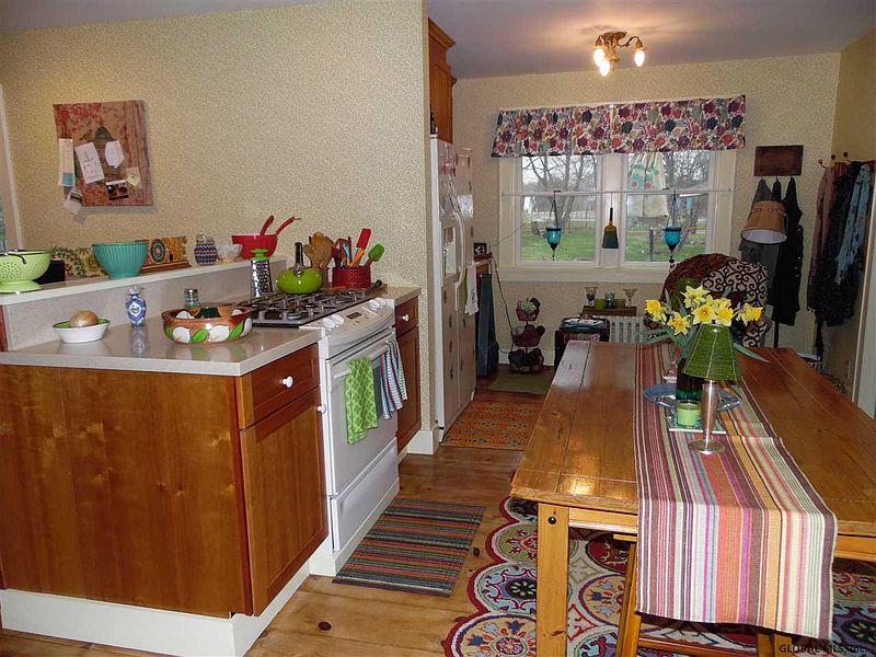 5th image of 545 W GHENT Road