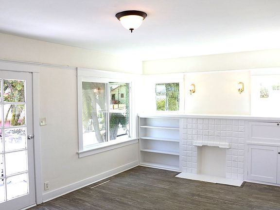 5th image of 1041 Dawson Ave #1043