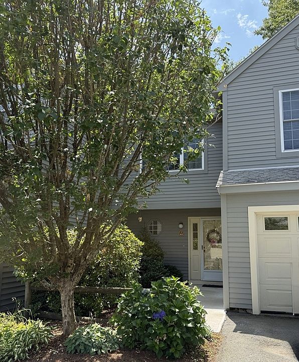 2nd image of 401 Ridgefield Cir #401D