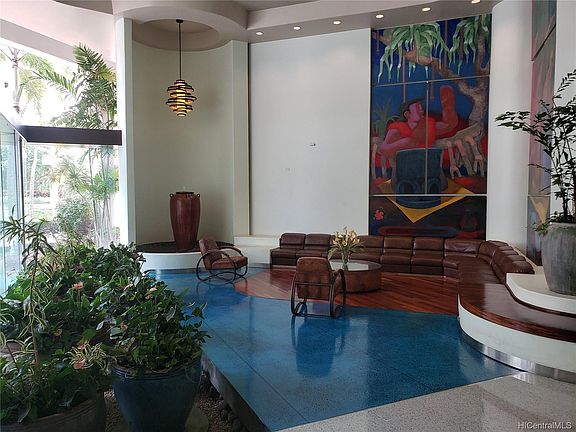 2nd image of 700 Richards St #1007-1