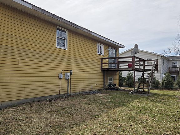 2nd image of 1885 Seagrave Dr