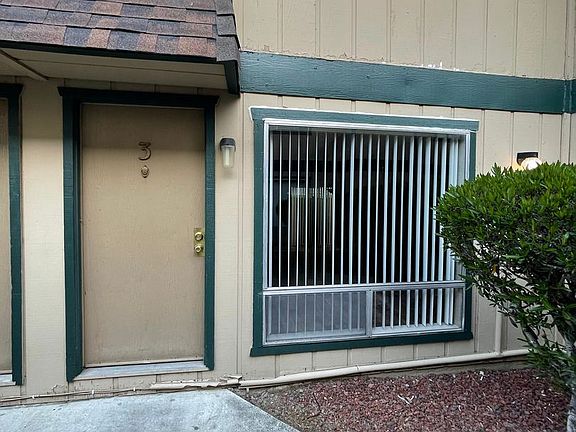 2nd image of 2306 Capitol Ave APT 3