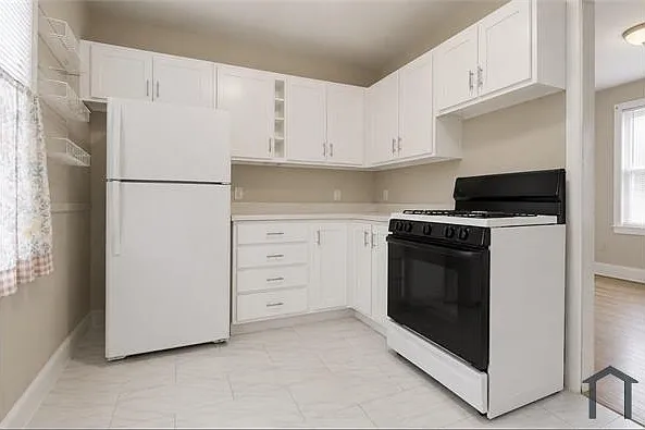 3 bed, 1000 sqft, $1,500 — Photo 4