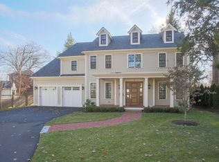 8 Beresford Rd, Brookline, MA 02467
