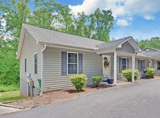 56 Hickory Ct #64, Toccoa, GA 30577