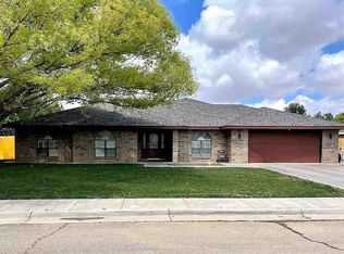 3112 Notting Hill Ave, Roswell, NM 88201
