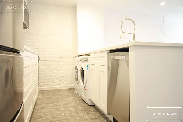 Rented by Grand & Co. | media 2