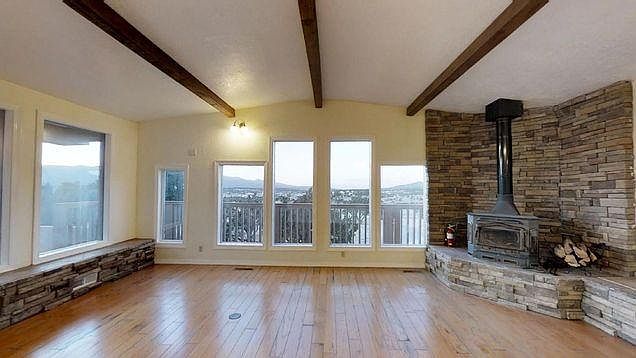 1st image of 90 Scotts Ln