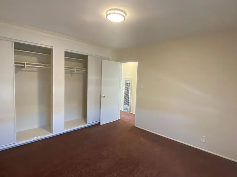 2090 Magnolia Ave — Photo 10