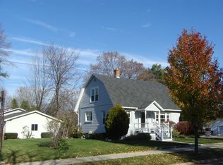 327 E Riverside St, Williamston, MI 48895