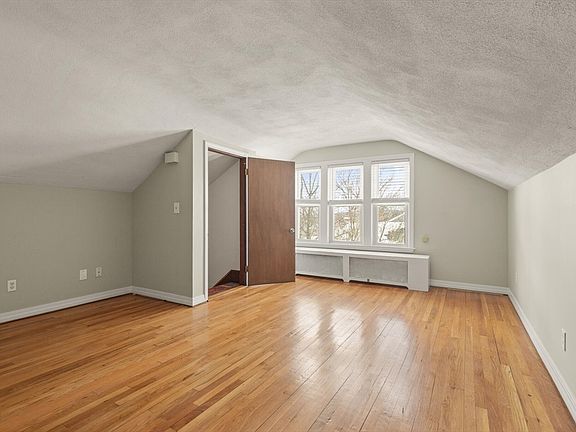 5th image of 56 Ralph St #3