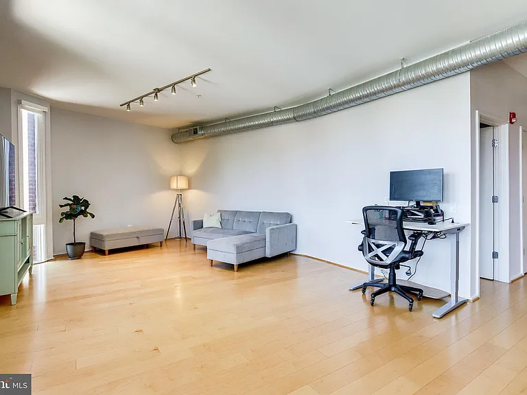 3800 Langston Blvd #202 — Photo 9