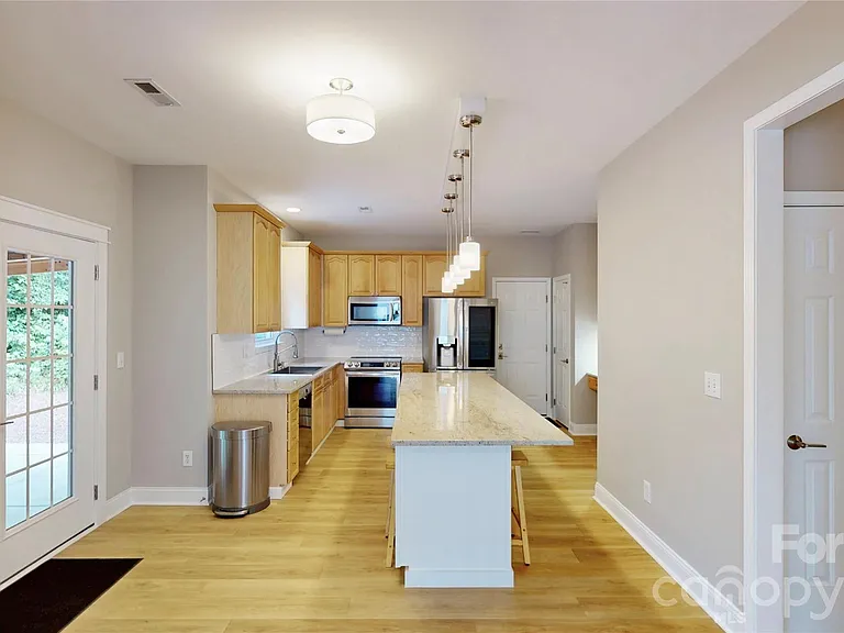 107 Stonemason Ct — Photo 9