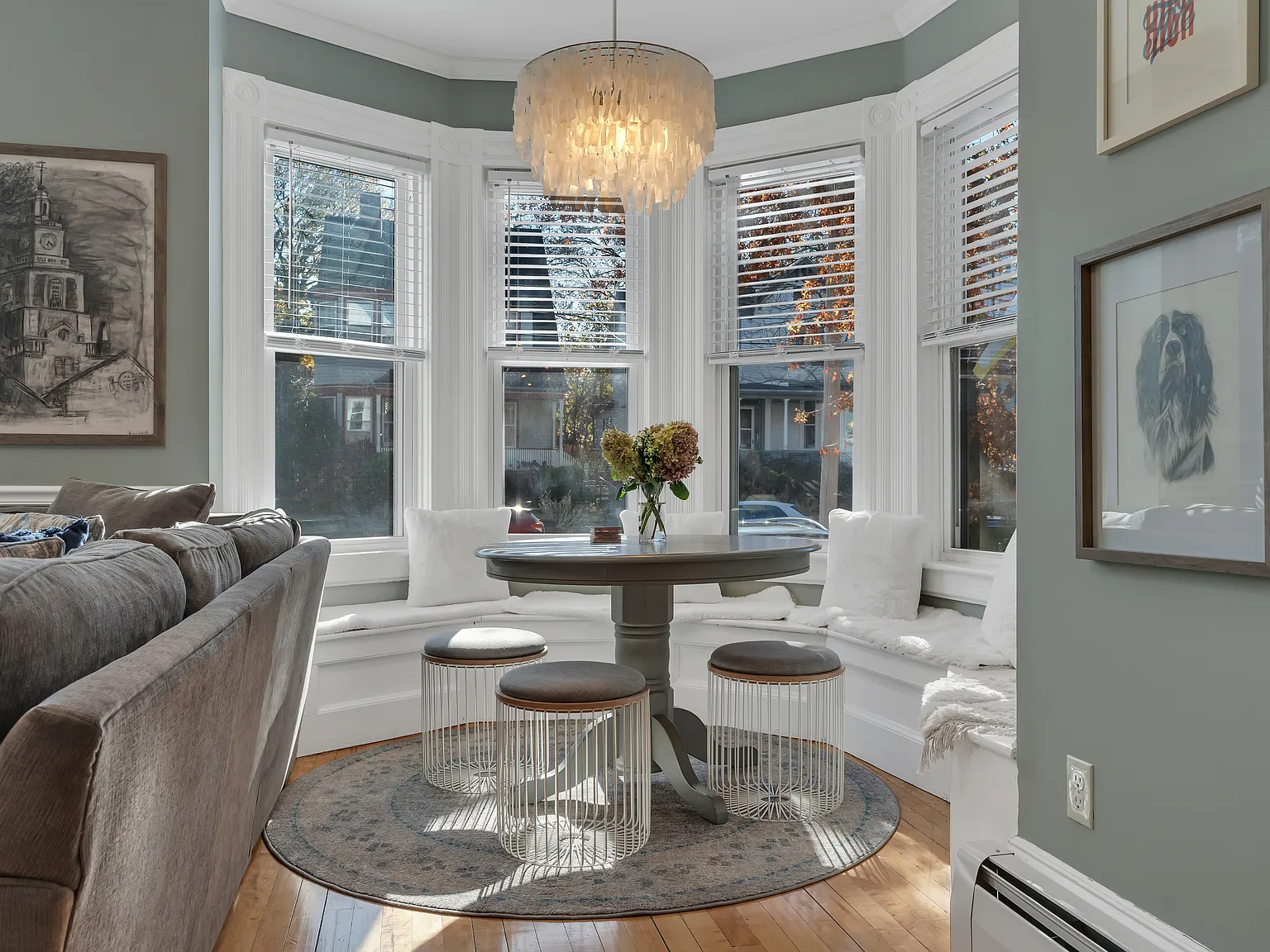 6 bed, 3200 sqft, $6,500 — Photo 2
