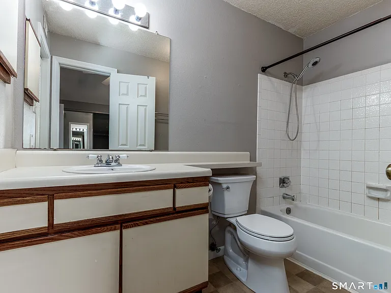 29 Carriage Crossing Ln #29 — Photo 16