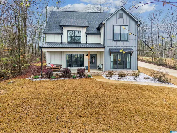 770 Lakeview Crest Dr, Pell City, AL 35128