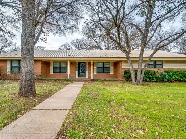 701 Cedar St, Mineral Wells, TX 76067