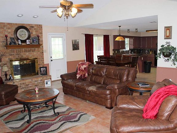 5th image of 403 Allison Ave