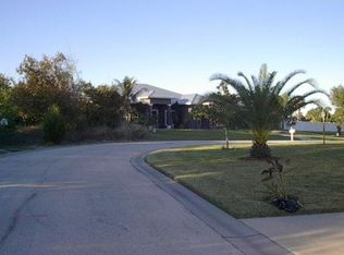 7745 Grand Oak Cir, Sebastian, FL 32958