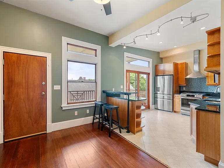 118 Perkins St #3 — Photo 7