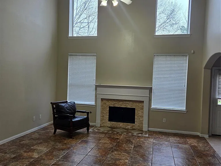 12331 Natchez Park Ln — Photo 2