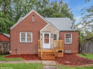 5021 Hickman Rd, Des Moines, IA 50310