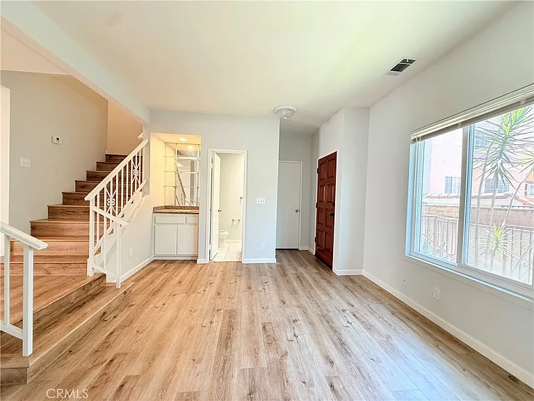 309 California St — Photo 9