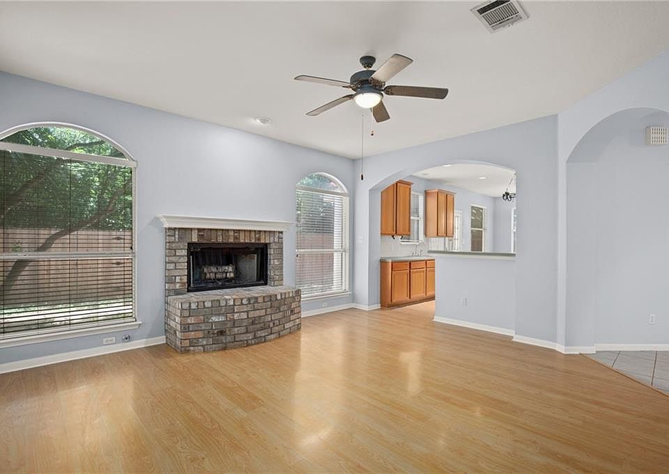 1st image of 6805 Bancroft Woods Dr