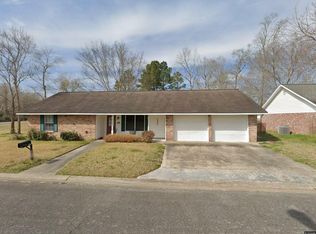 915 Hashim Dr, Opelousas, LA 70570