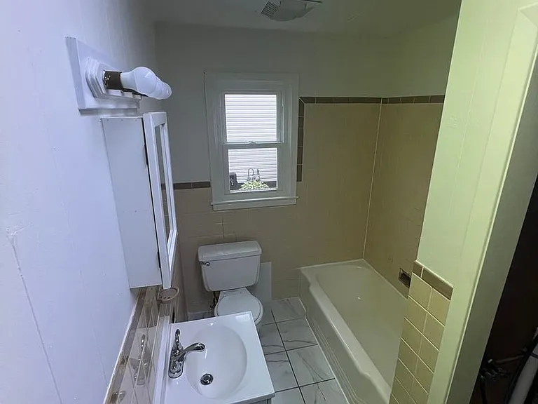 600 Gay St — Photo 9