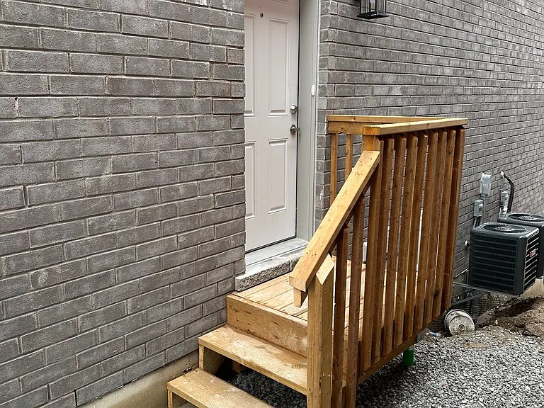 180 Franklin Trl #BASEMENT — Photo 13