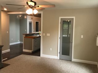 16 Elm St #2, Wolfeboro, NH 03894