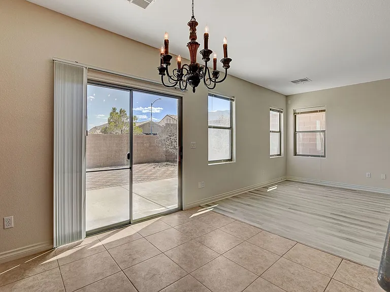 10649 Tuckermans Ave — Photo 15