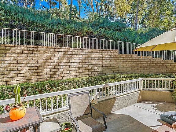 2nd image of 23423 Abbey Glen Pl
