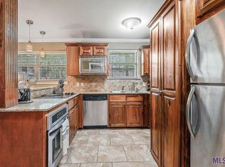 1290 Park Blvd APT 136, Baton Rouge, LA 70806