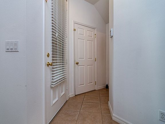 5th image of 2680 Sweet Magnolia Pl