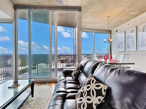 5th image of 155 Court Ave #2101