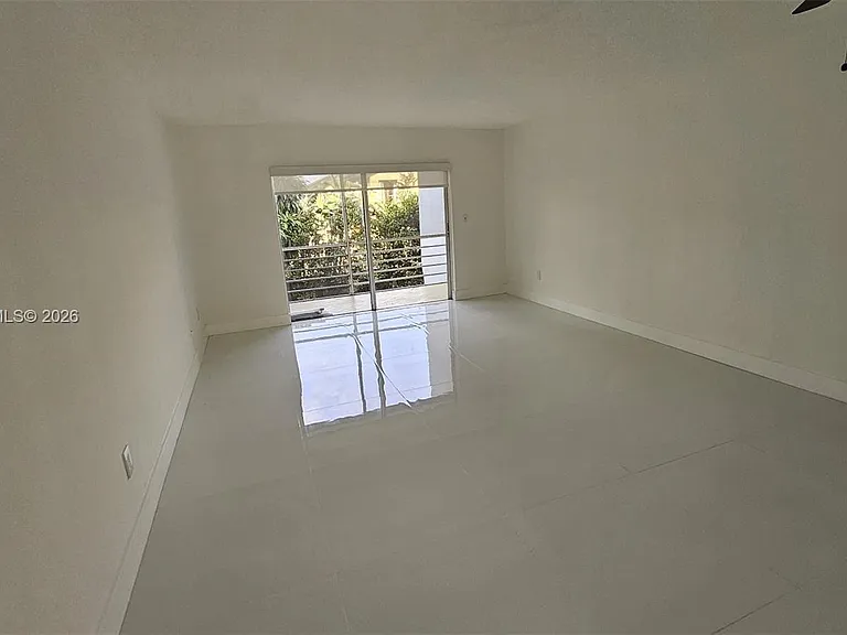 871 NE 195th St #204 — Photo 7