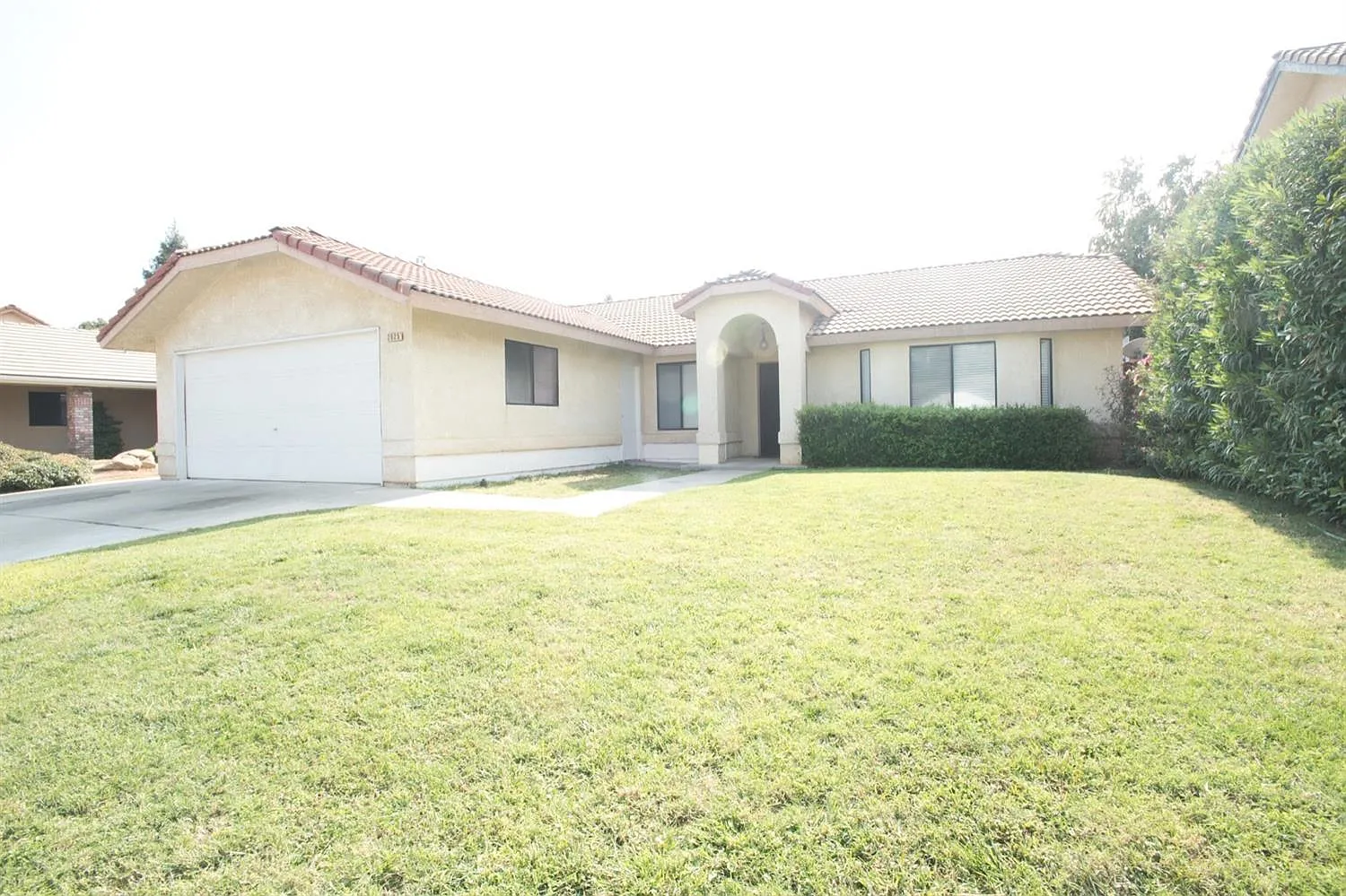 2025 E El Paso Ave photo 1