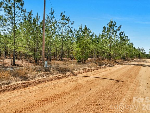 3rd image of 931 Charlie Johnson Rd #5