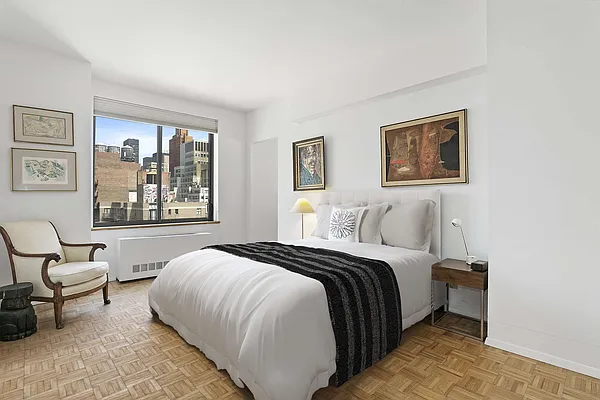 Sold by Compass | media 17