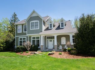 7138 Lake Forest Dr, South Haven, MI 49090