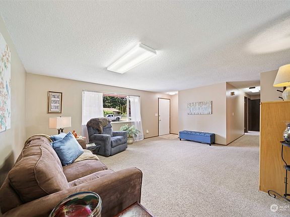 5th image of 5104 Vale Court SE