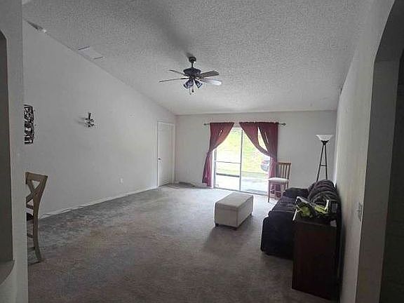 4th image of 2166 N Normandy Blvd