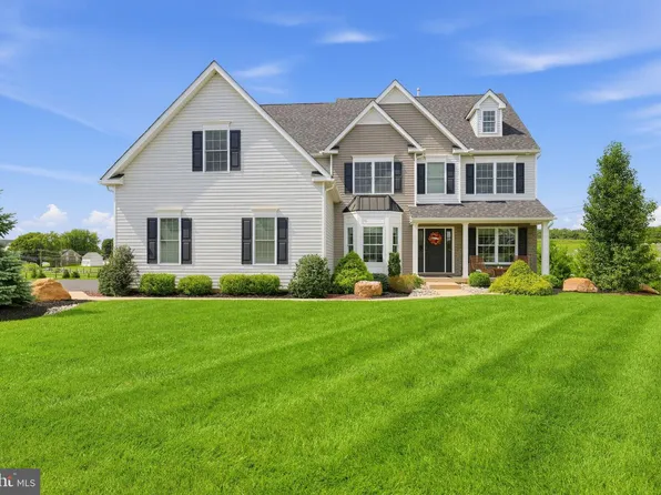 4343 Saratoga Dr, Bethlehem, PA 18020