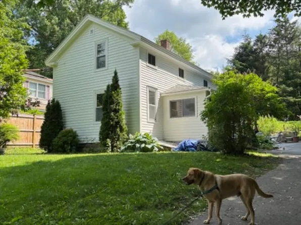 215 East St, Great Barrington, MA 01230