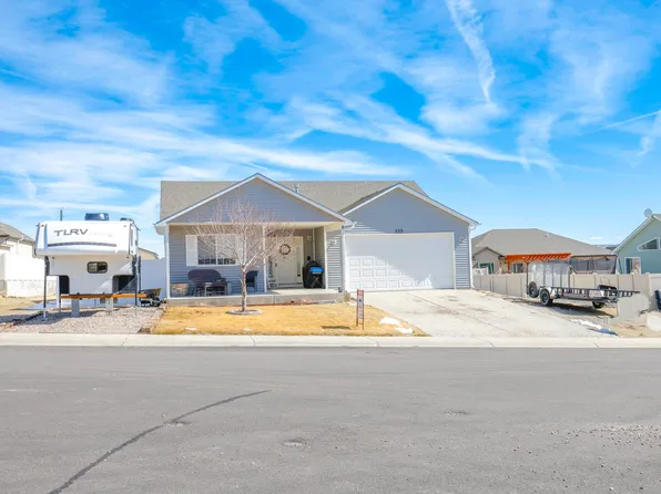 235 Daytona Dr, Rock Springs, WY 82901