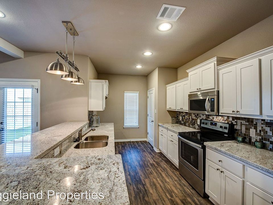 1st image of 317 Sageway Ct