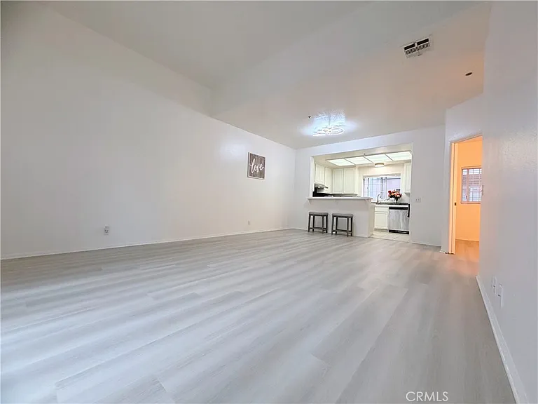 1141 Fairview Ave — Photo 8