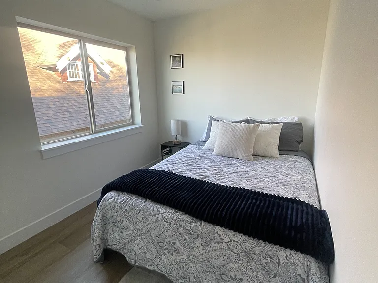2233 Jefferson Ave #3 — Photo 21